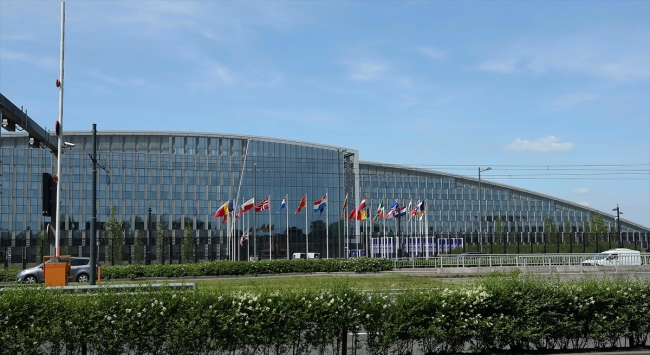 NATO yeni karargahının kapılarını açtı